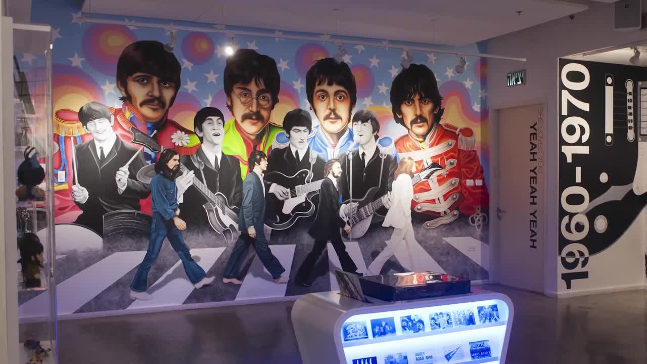 Beatles* / - Museum, Collection