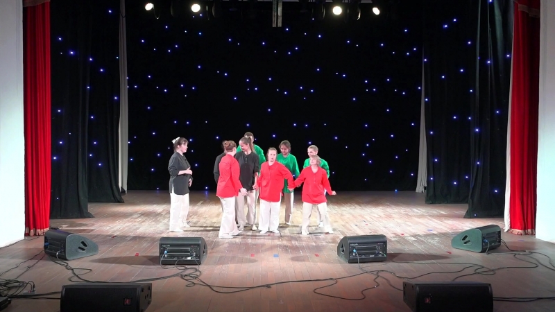 Отчетный концерт студии двигательных практик Открытый город, проект Танцуют все. Сказка обо всем. При участии музыкантов некомме