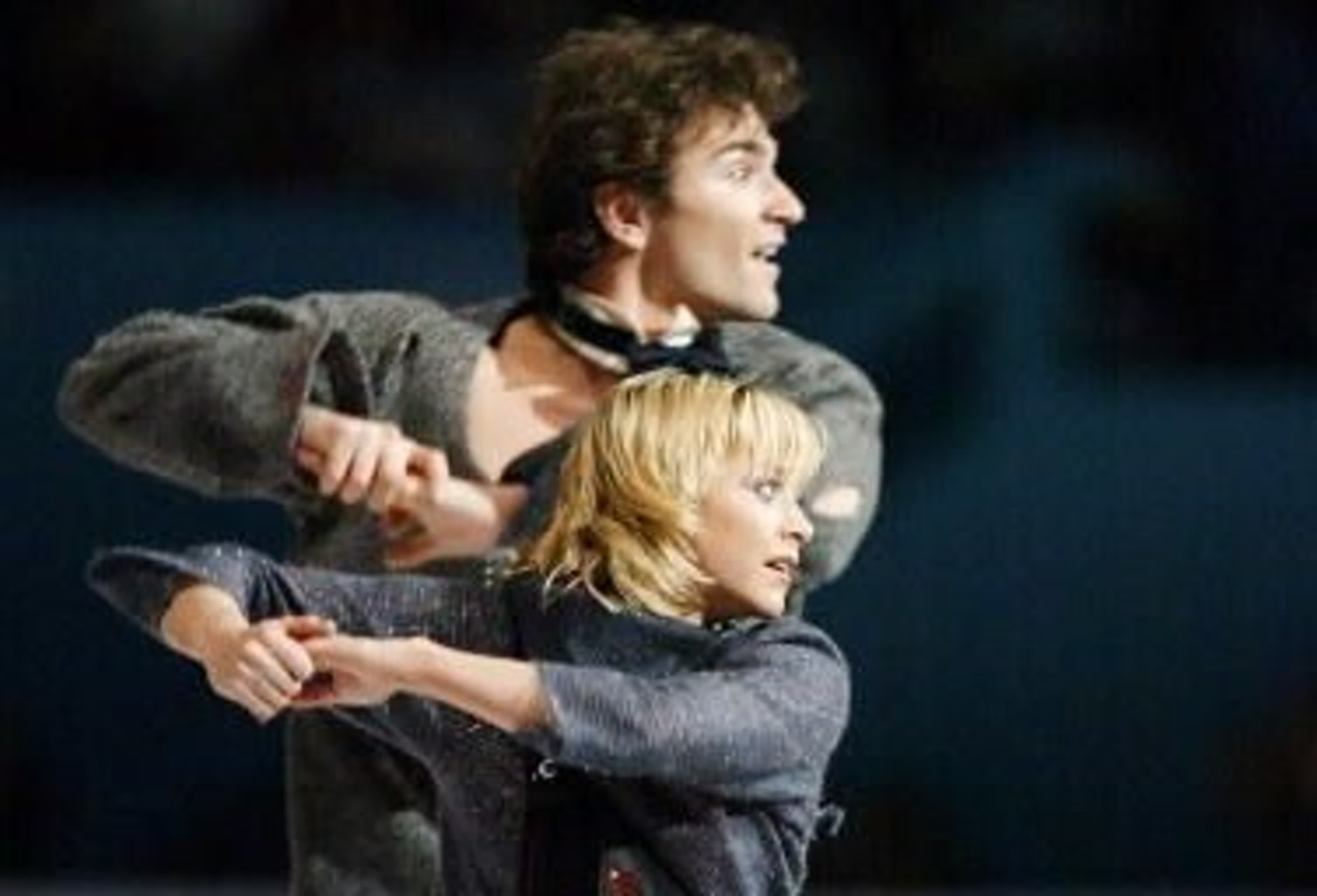 Елена Бережная и Антон Сихарулидзе