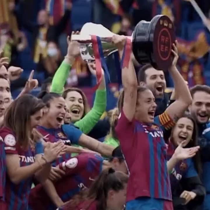 ALEXIA PUTELLAS 💙❤️