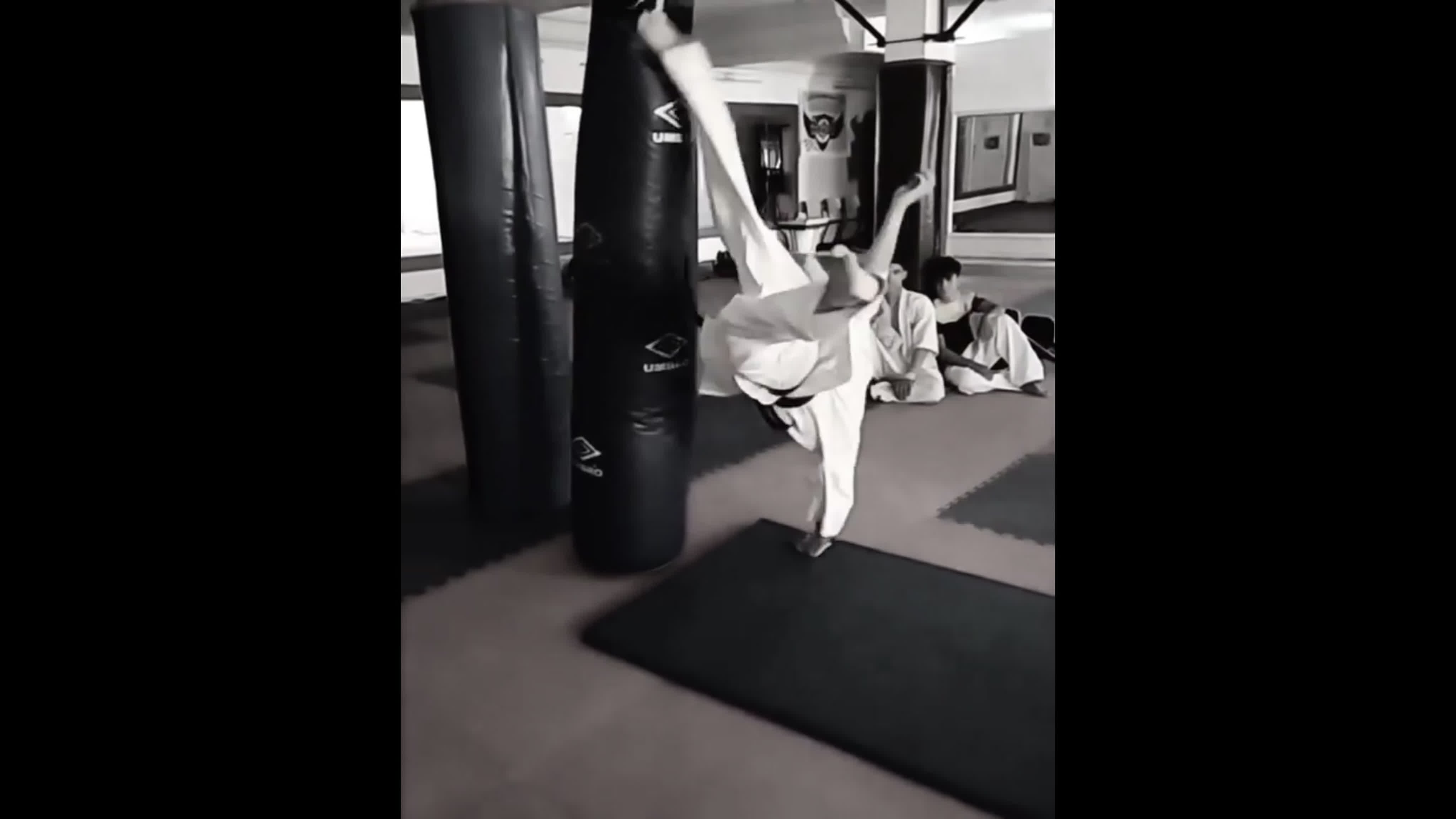 ТРЕНИНГ: ЗАЩИТА, СБИВЫ, НАКЛАДКИ, УКЛОНЫ, ОБМАНКИ, ФИНТЫ, КОНТРАТАКИ