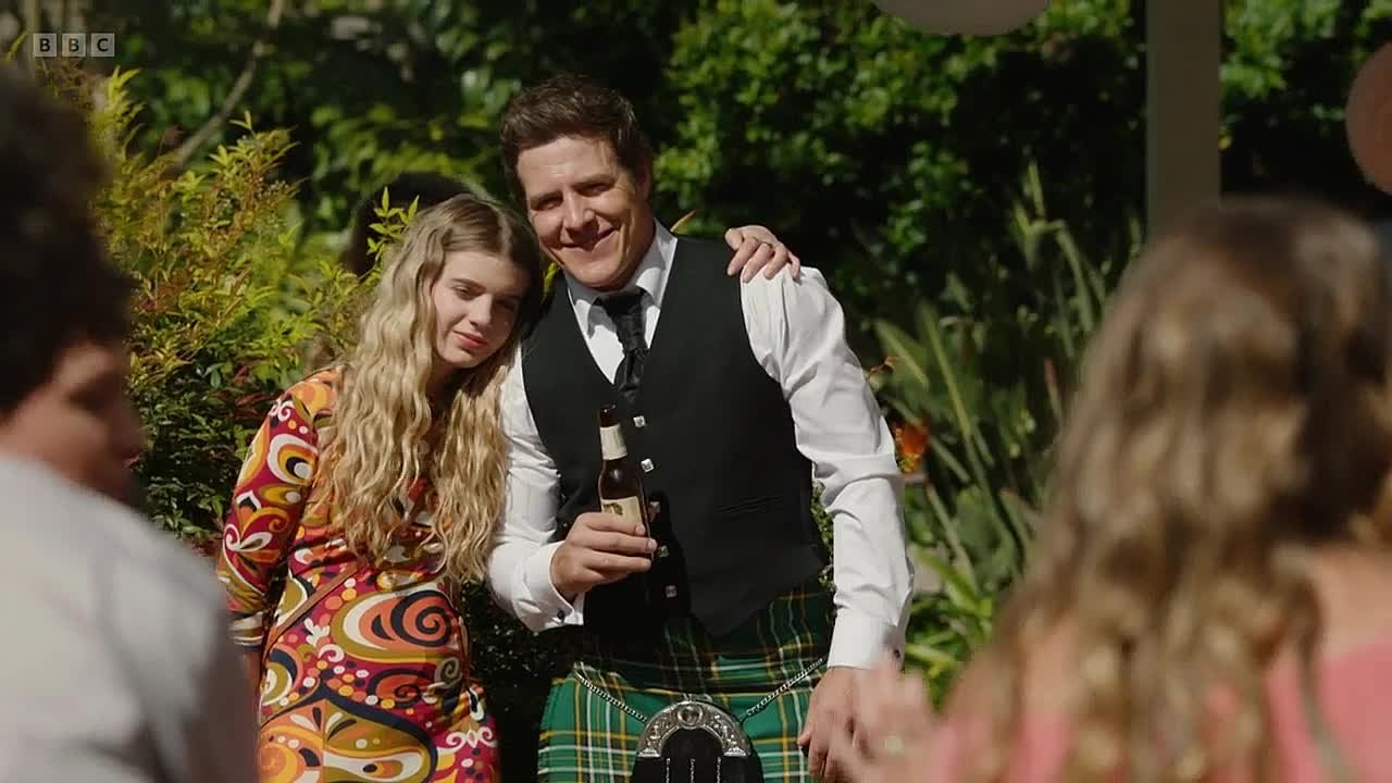 Пять спален.AU.03