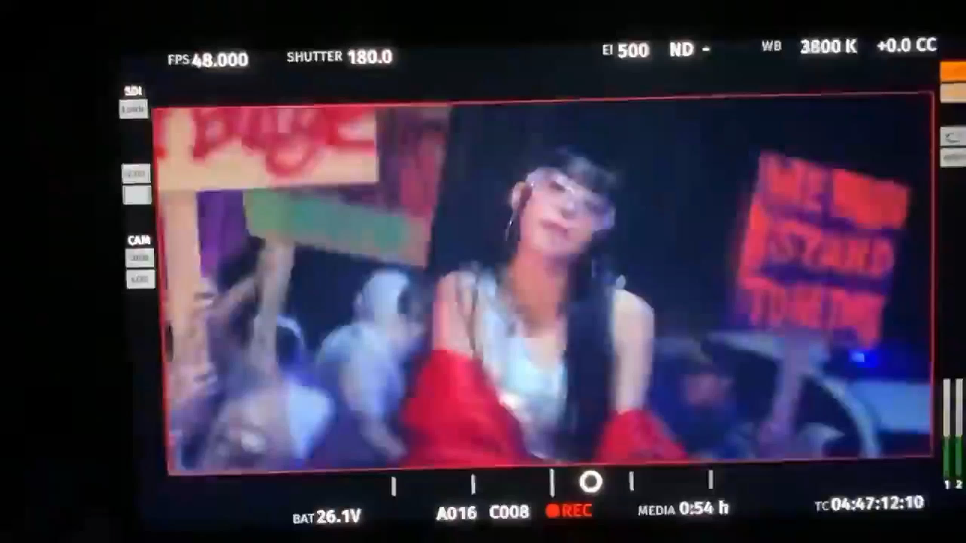 • Социальные сети (Insta, Twitter и др.)