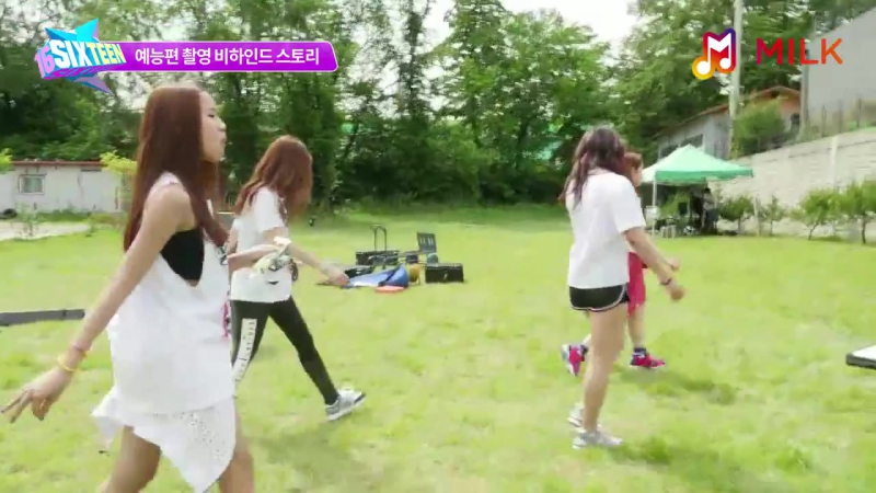 show • sixteen (2015)