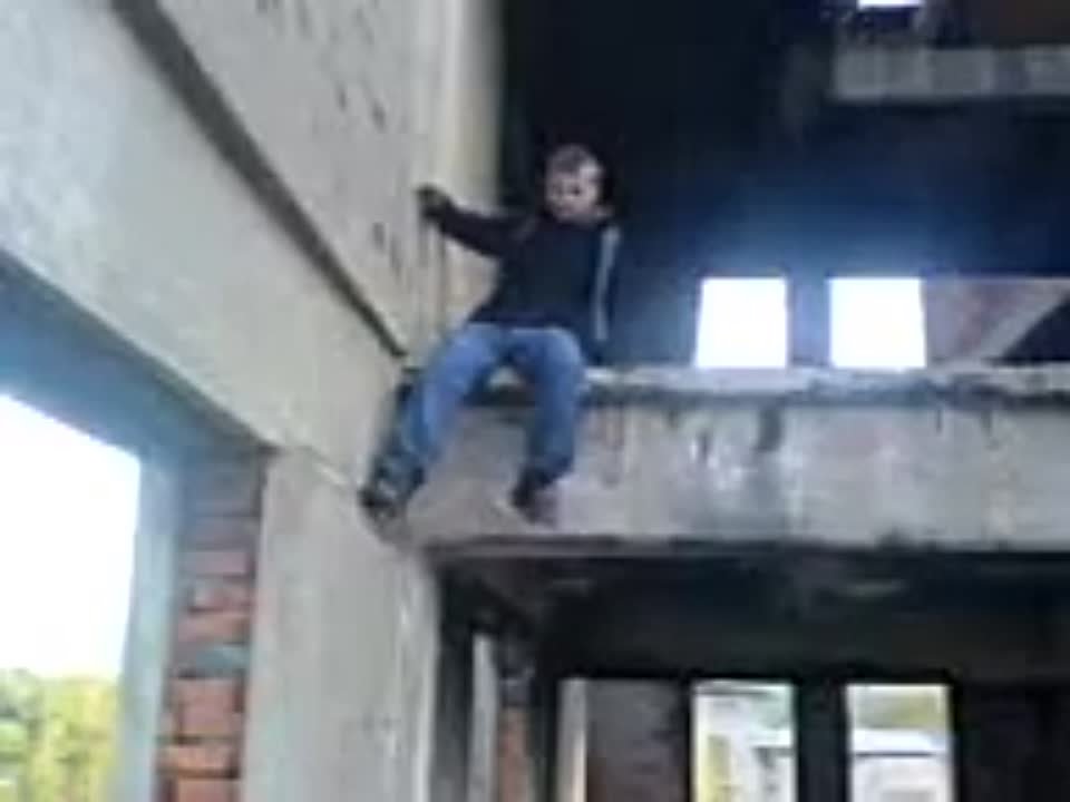 Из КИЗЕЛА. Со двора