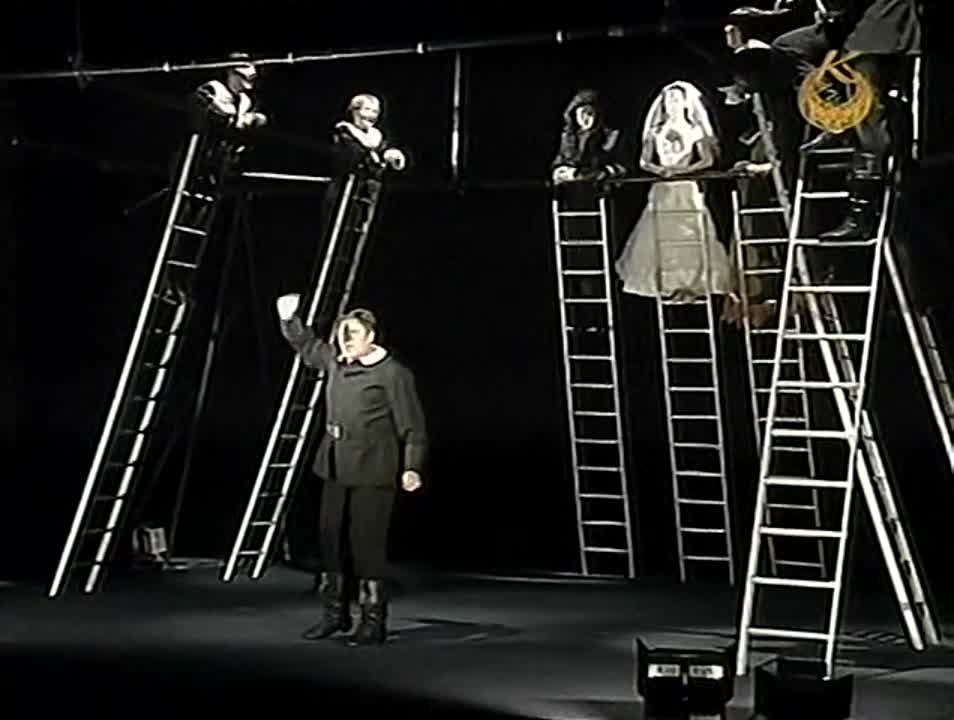 На левом берегу Днепра (Киев)