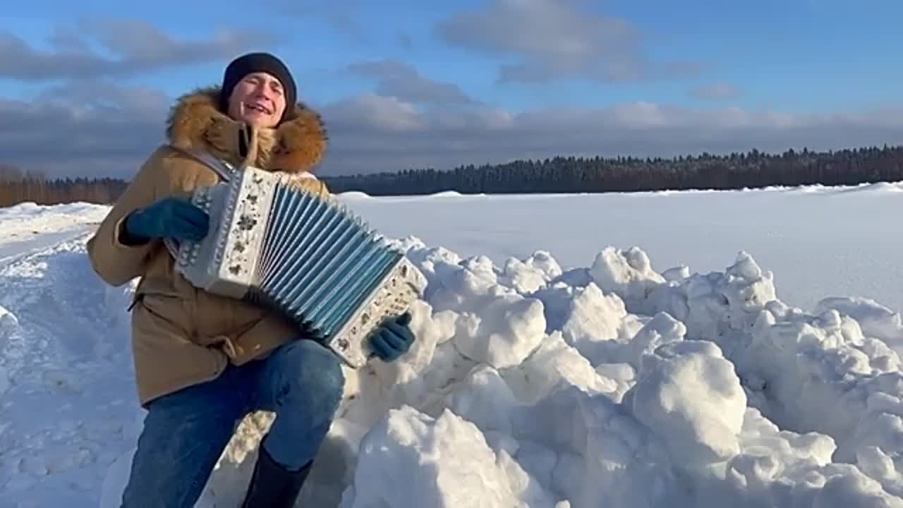 * Павел Арламов *