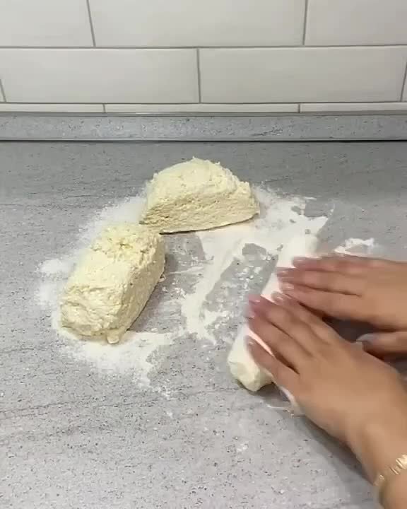 ПЕЛЕМЕНИ , МАНТЫ..