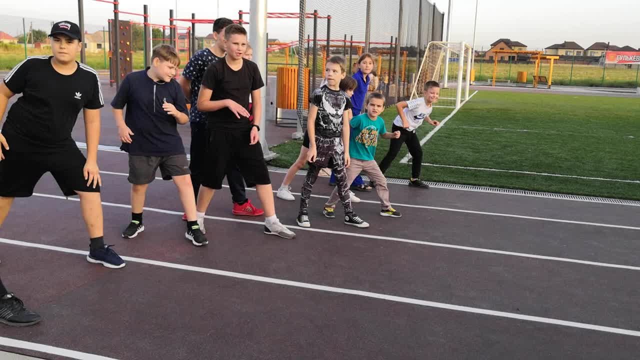 Смешанные боевые искусства. Бокс. Кикбоксинг....