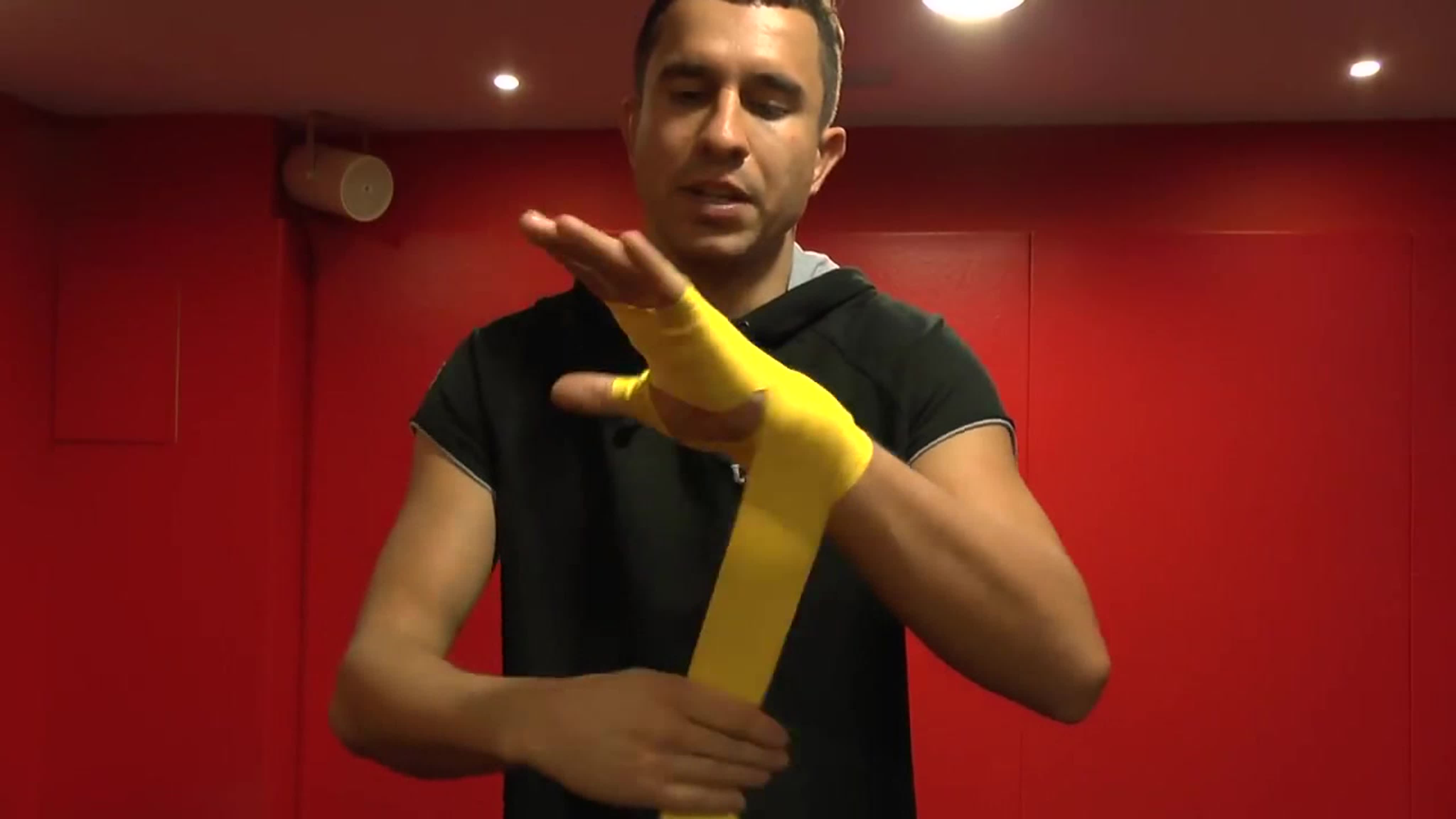 Для учеников СК Феникс по боевым искусствам. Намотка бинтов.