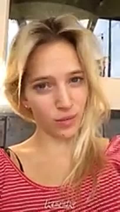 [Keekback by Luisana Lopilato]