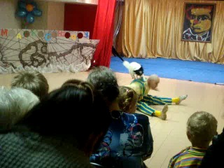 Праздники в МБУ. "Ровеснике" ( Цирковой студии "Макс-Шоу" )