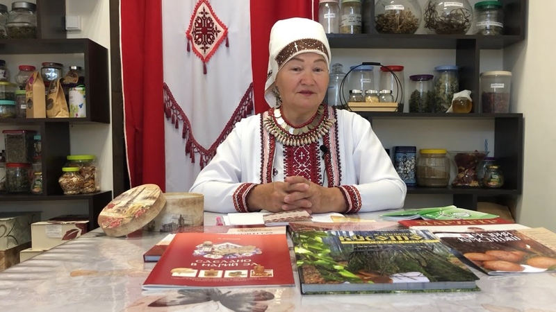 С книгой по жизни