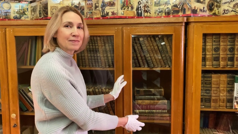 Книжные редкости из библиотечного шкафа