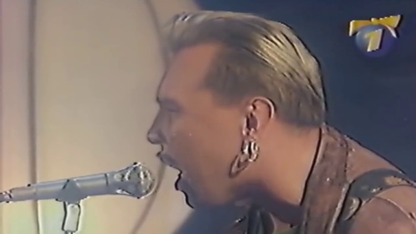 Гарик Сукачёв (1 декабря 1959 г.р.).