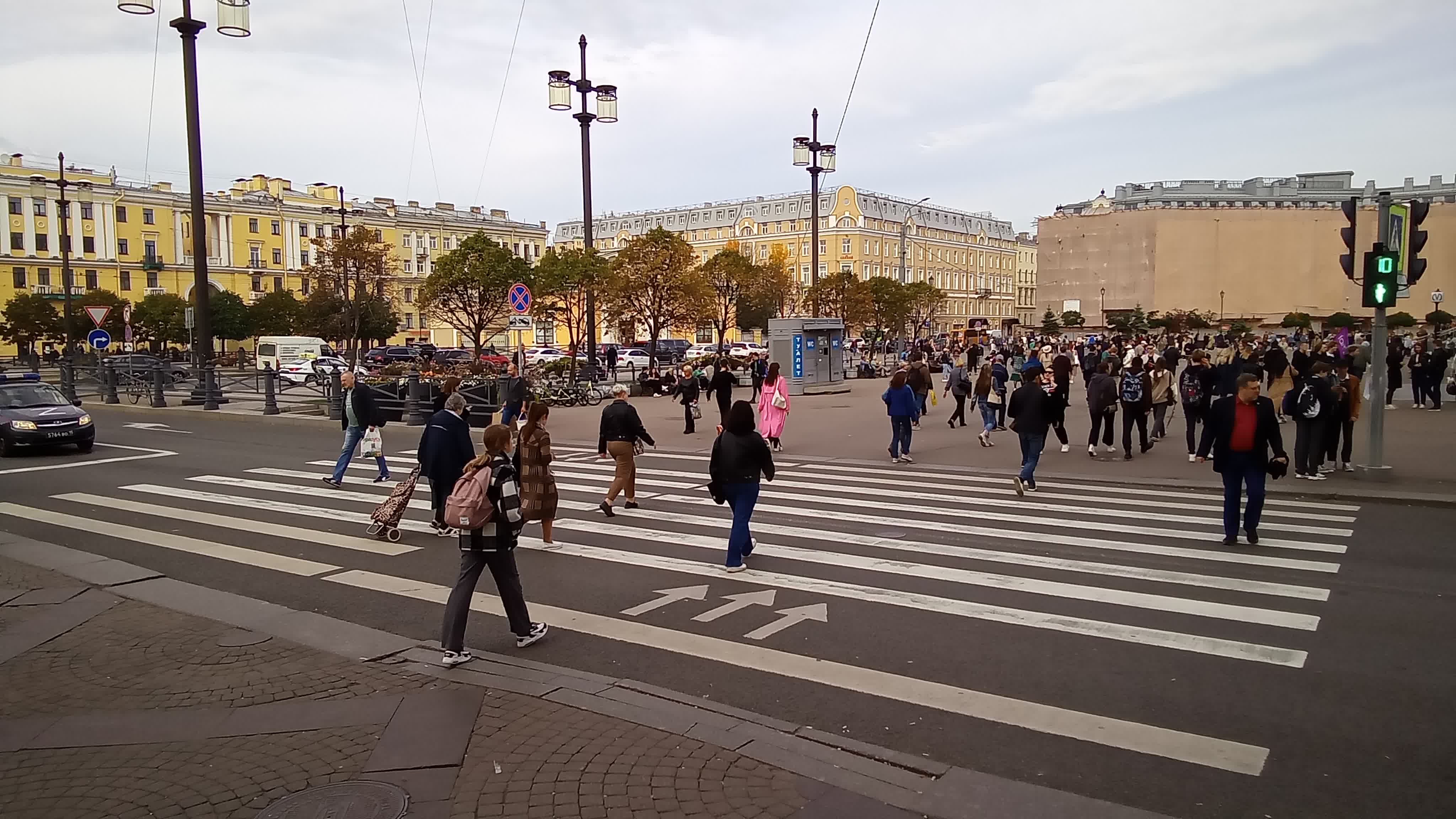 СЕННАЯ ПЛОЩАДЬ