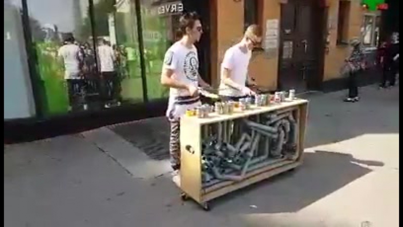УЛИЧНЫЕ МУЗЫКАНТЫ