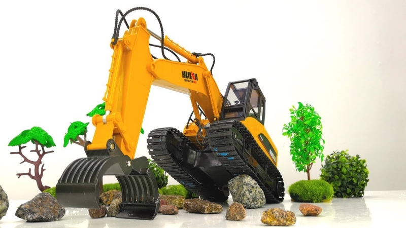 новогодние видео и мультфильмы