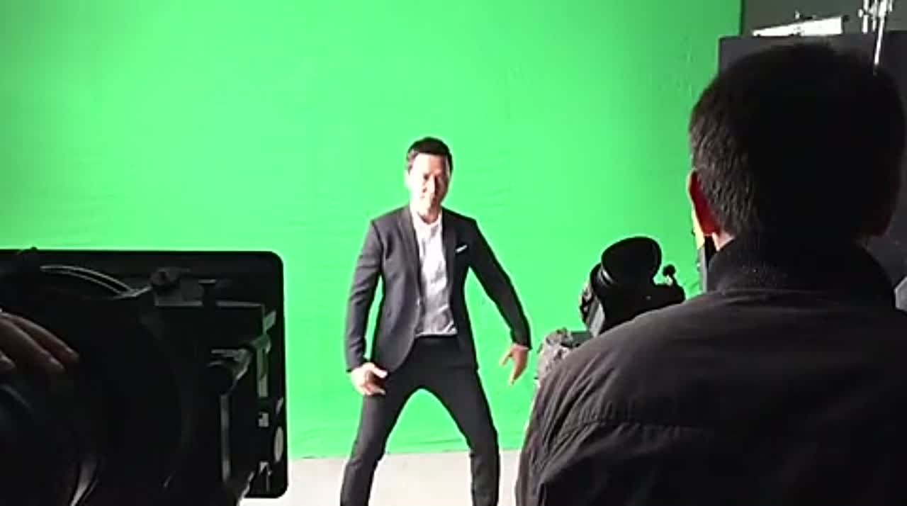 • Донни Йен