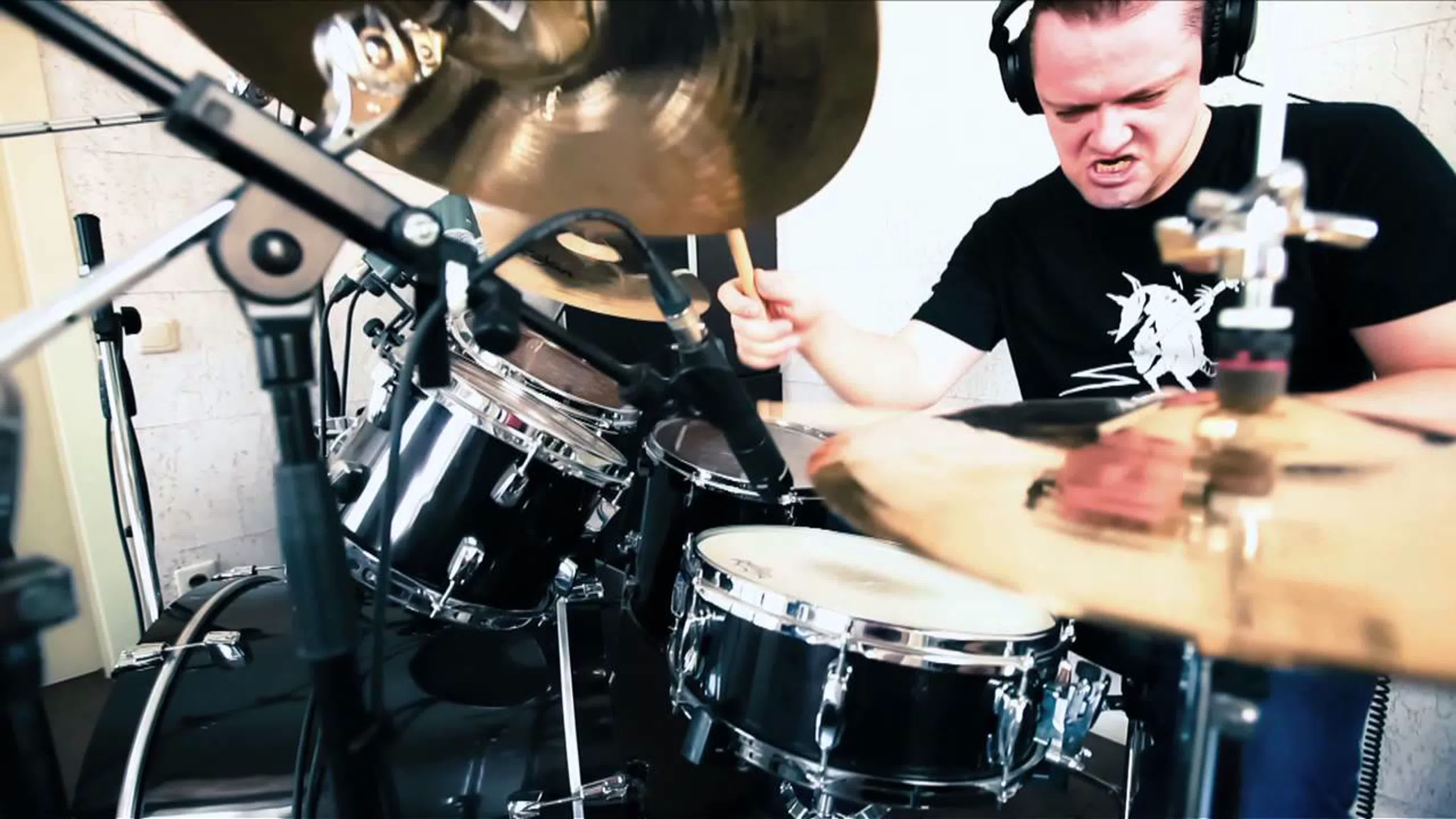 Старые клипы.