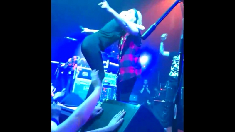 2015.09.26 LOUNA RE_PUBLIC