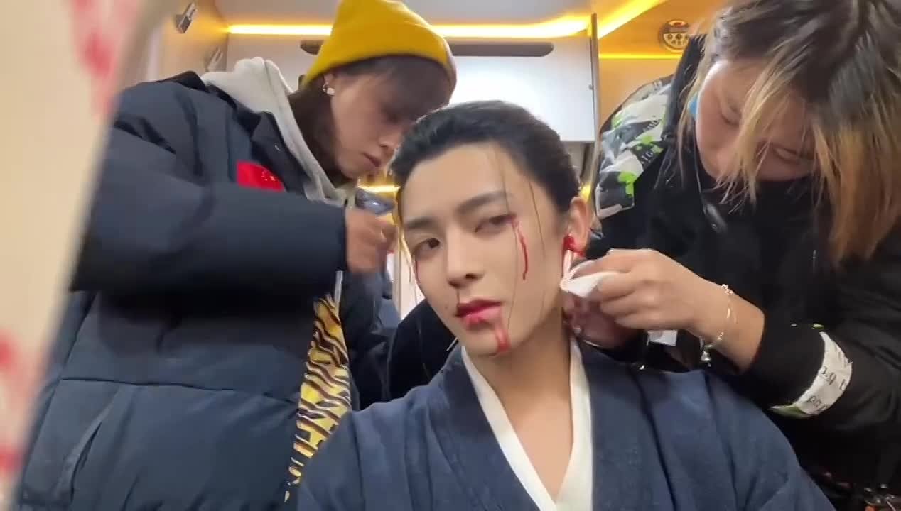 I'm Nobody (Хоу Минхао)