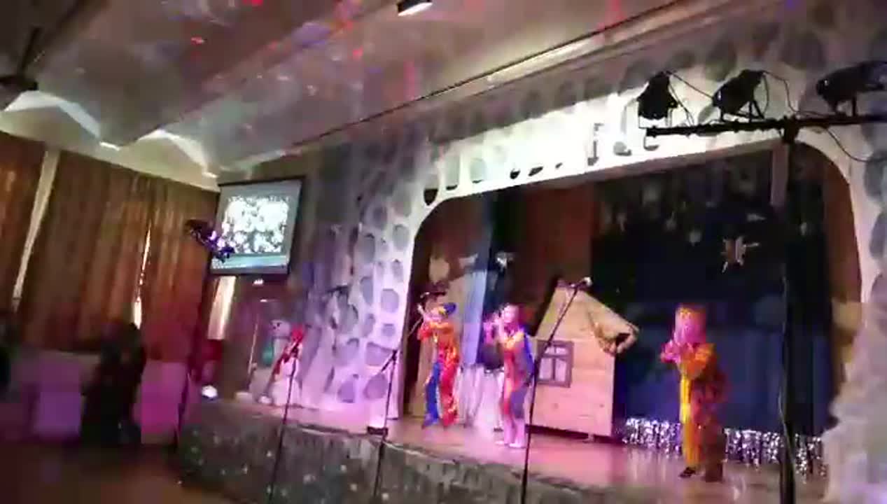 вокруг Нового года