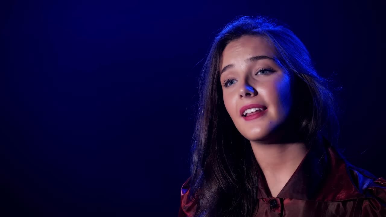 Lucy and Martha Thomas.