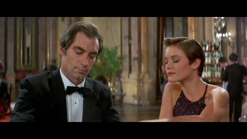 Джеймс Бонд