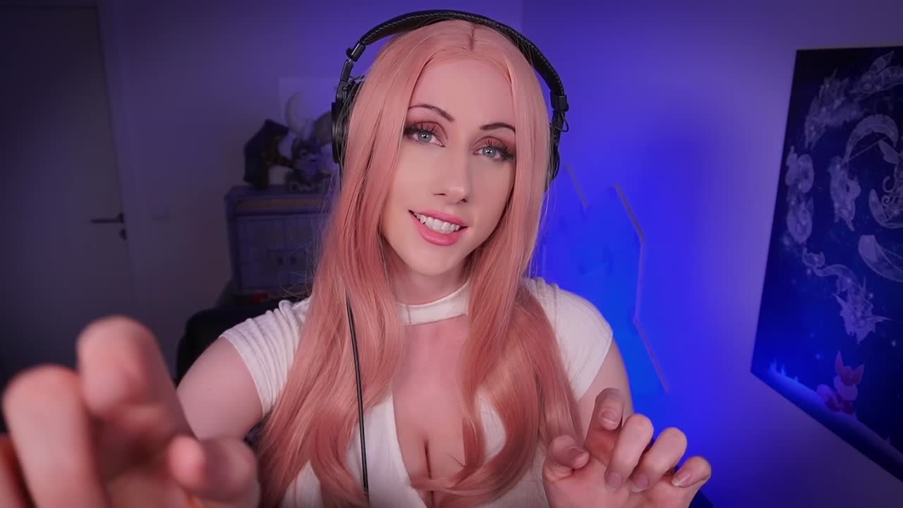 Leyna ASMR