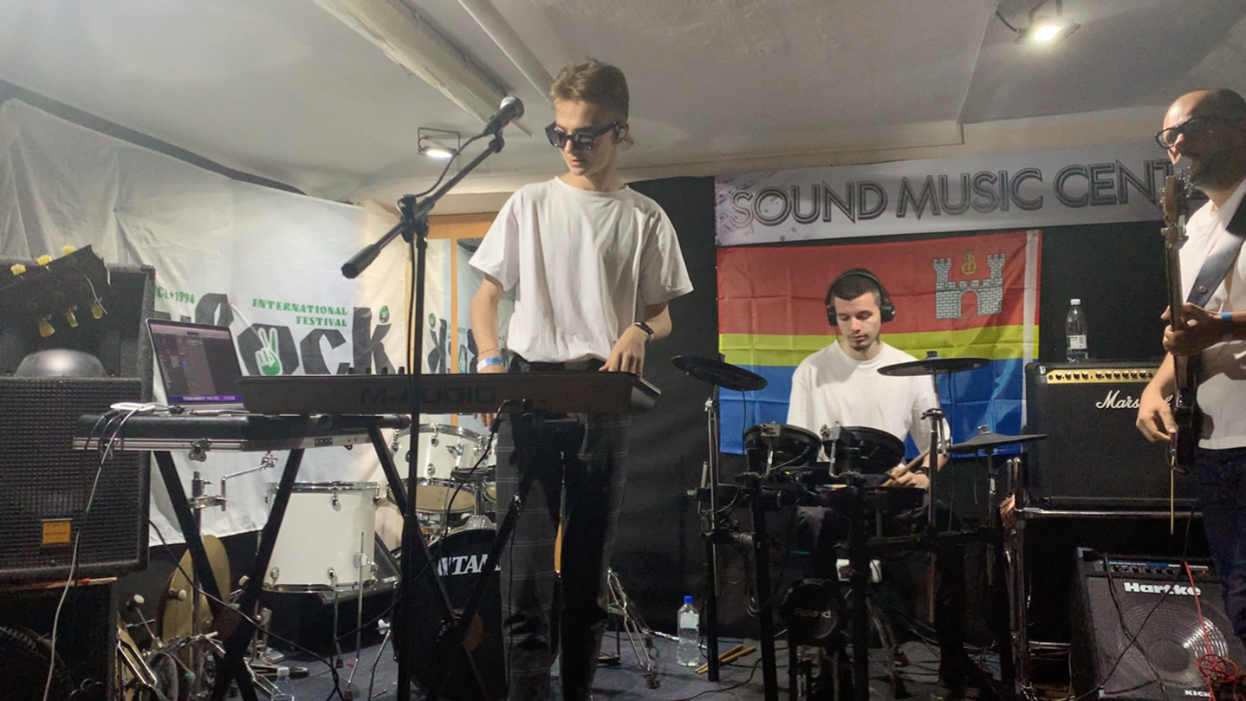 Галя,Коля,Петя.