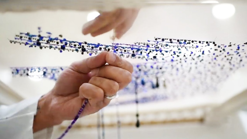 "Рабочие моменты и Вышивка".