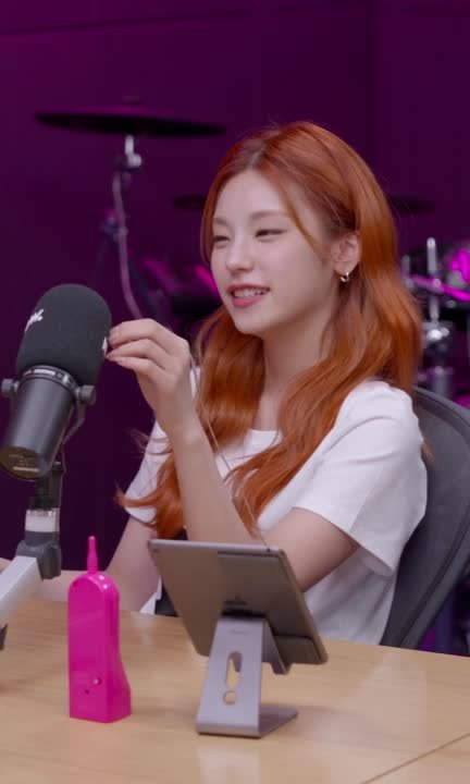 Show | Шоу | 2021 | Naver Now | blㄴ틈있지 | Оригинал.