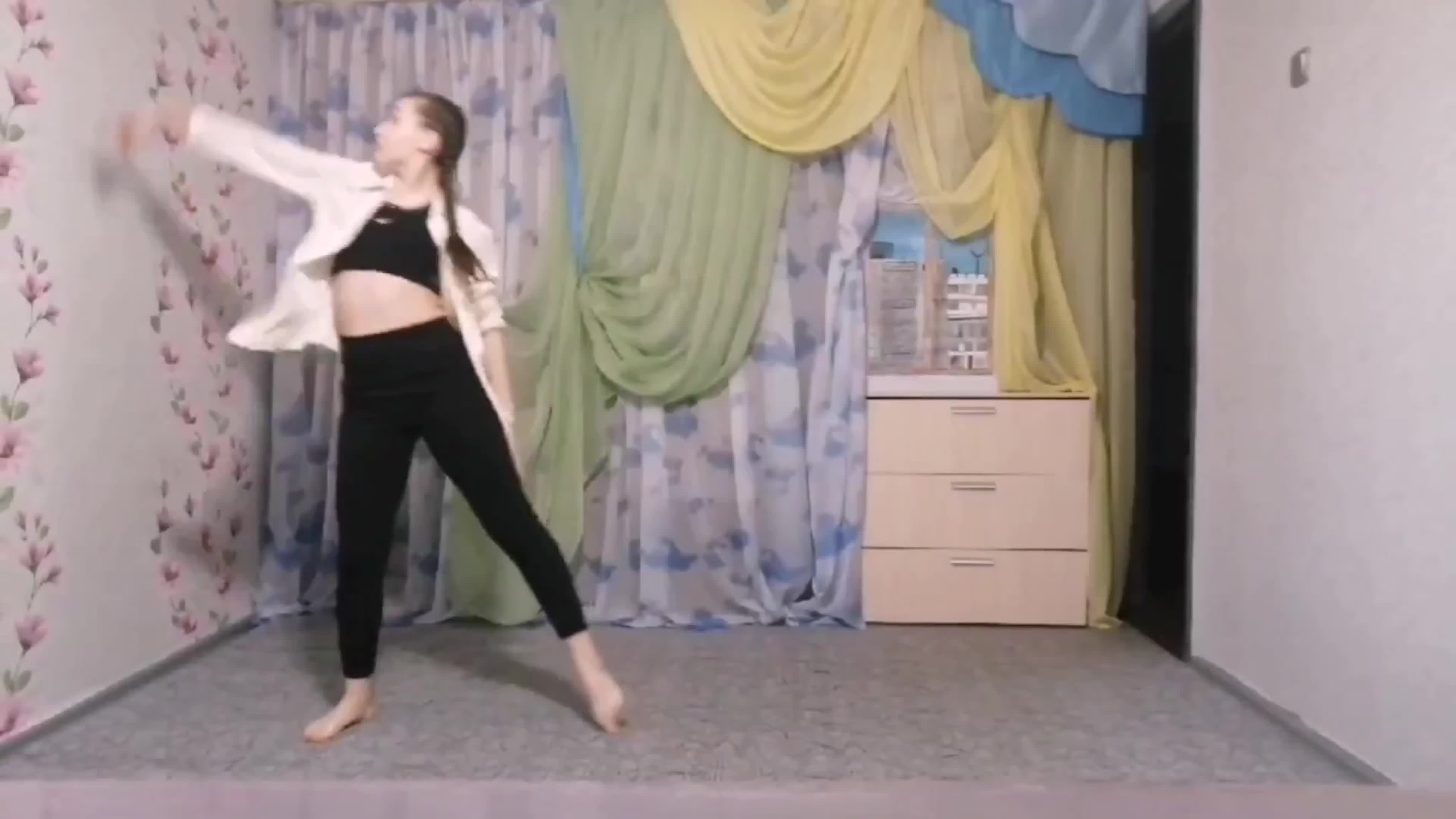 Танец (классический, народный, бальный, эстрадный, спортивные танцы и т.д.);