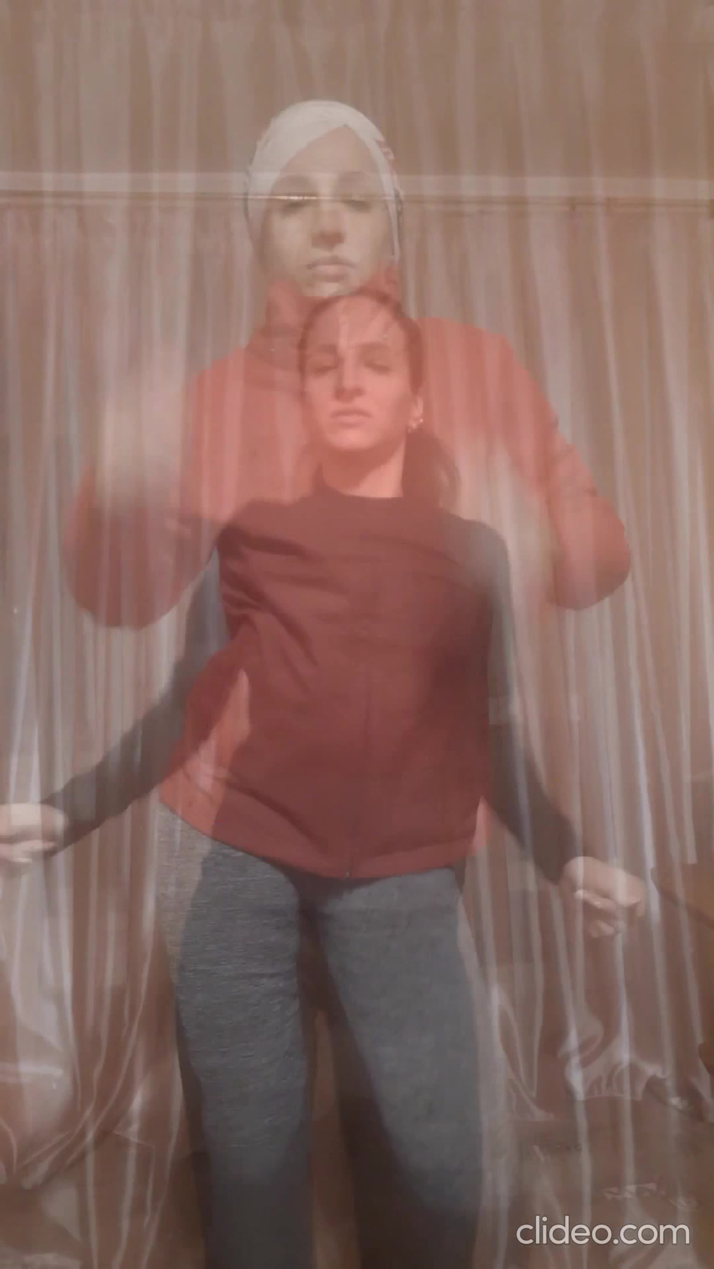 ДЕЛИСЬ БЕГОМ