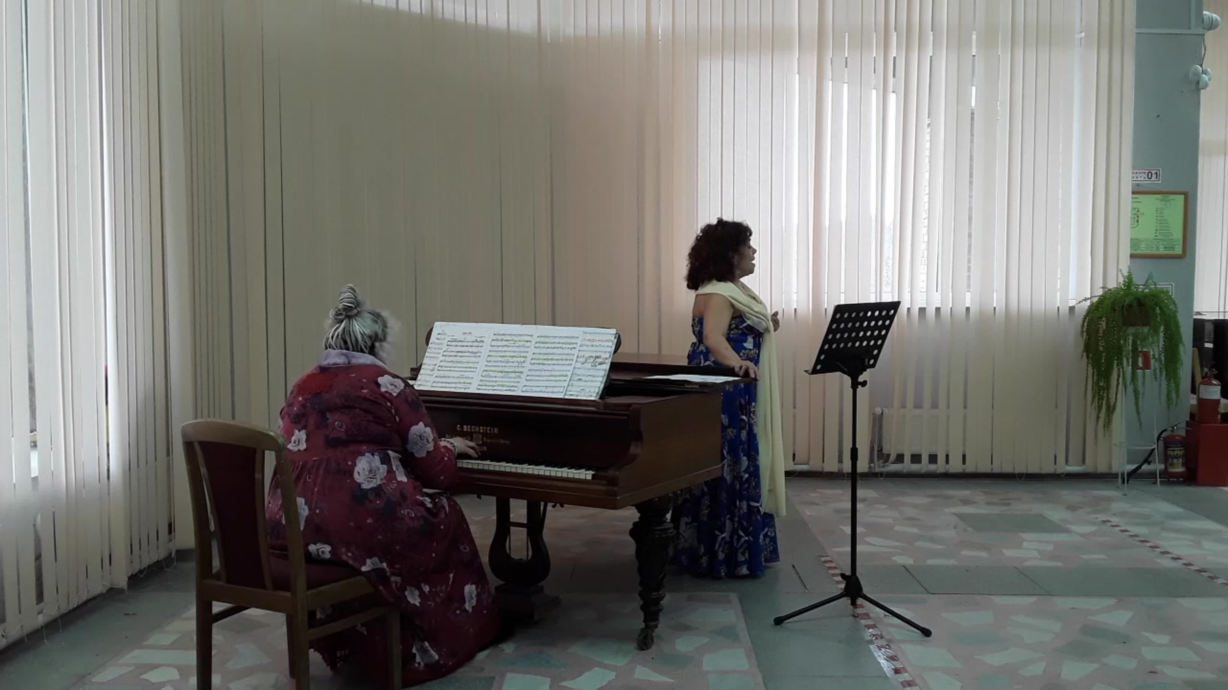 "Романса трепетные звуки"