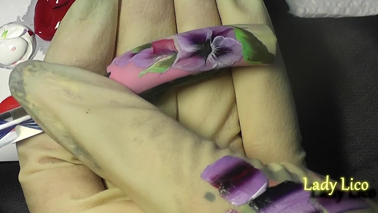 АЛЬМИРА ШАРОВА