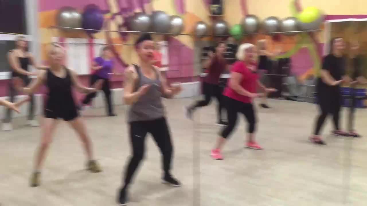 ZUMBA "Импульс" тренировки) Инструктор Полина Виноградова)