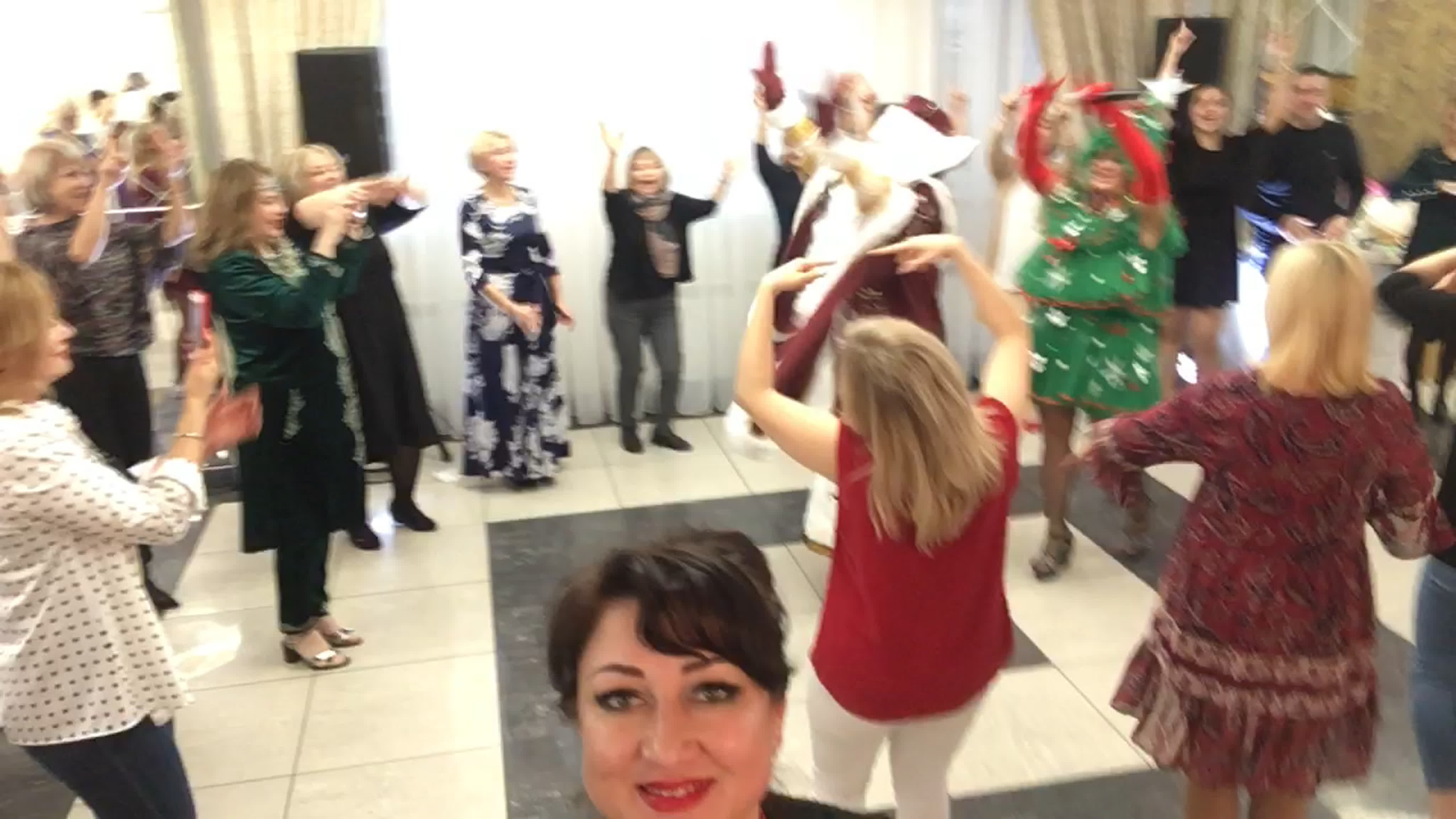 Ведущие жгут)))))