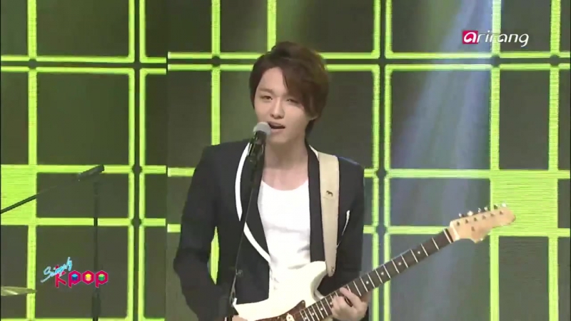 PERFORMANCES: LOVE TOXIC