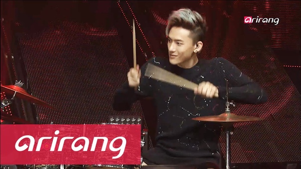 PERFORMANCES: RUN AWAY