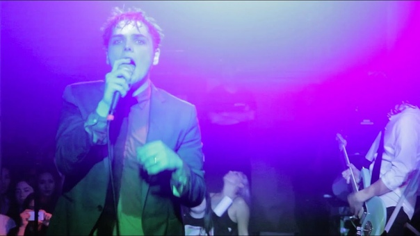 Gerard Way Solo. Lives