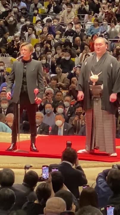 Исполнение гимна Японии