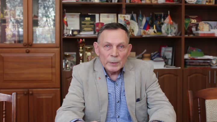 Абитуриенту