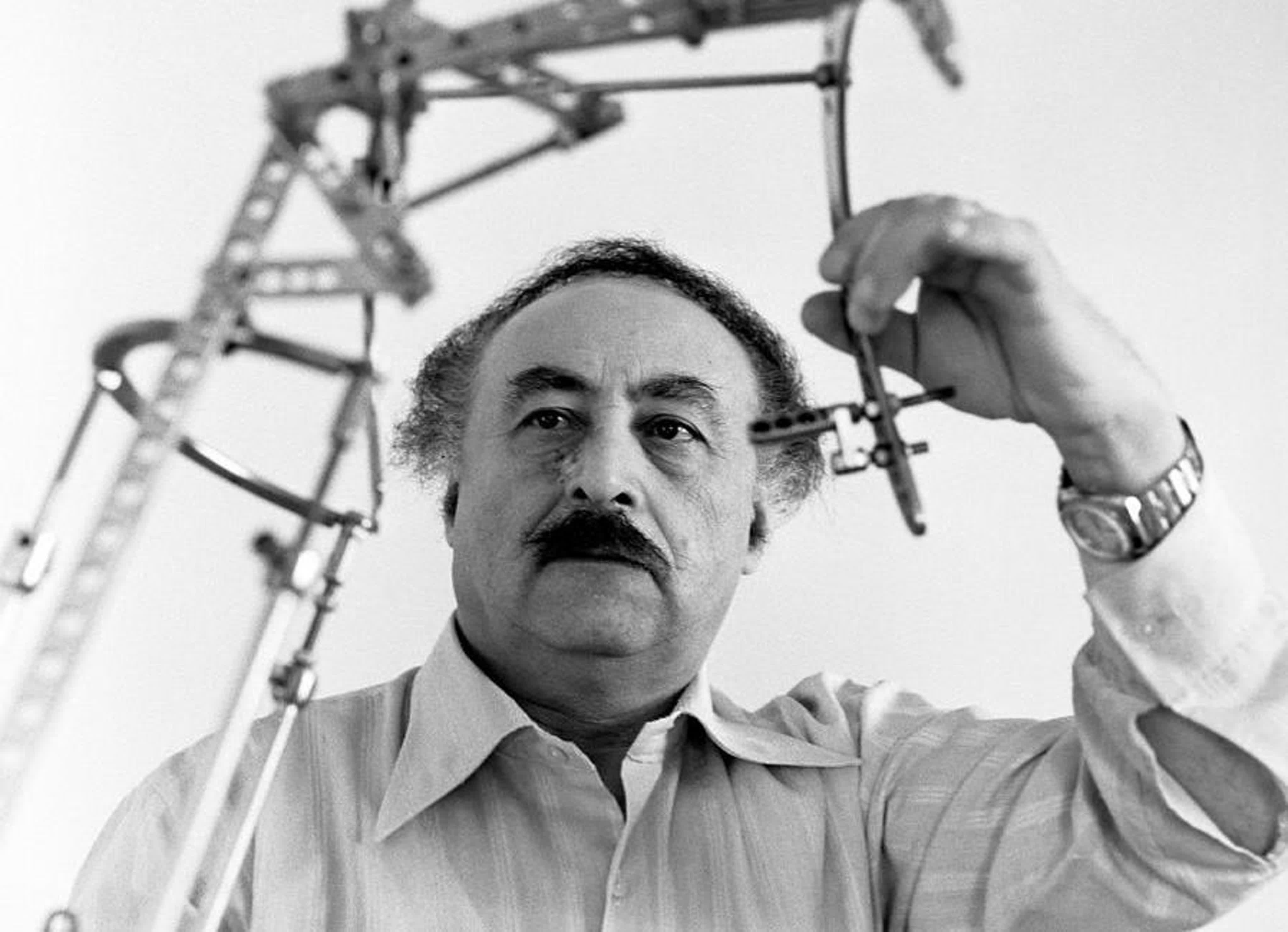 ⏳🎭🎻🎼🎬🎥🔭🔬📚📃📗📘📙📝&#12