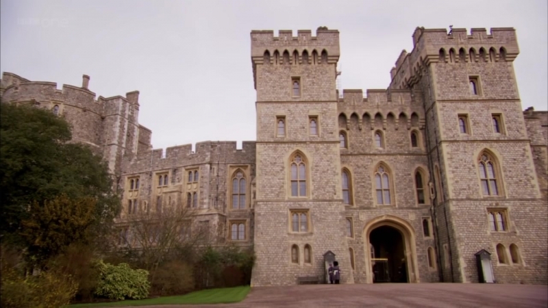 Дворцы и замки