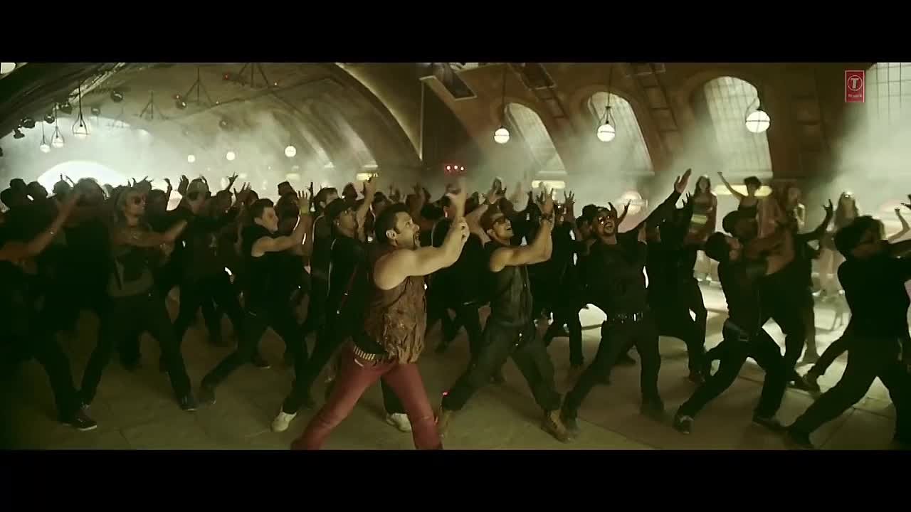 Жаклин Фернандес (Jacqueline Fernandes)