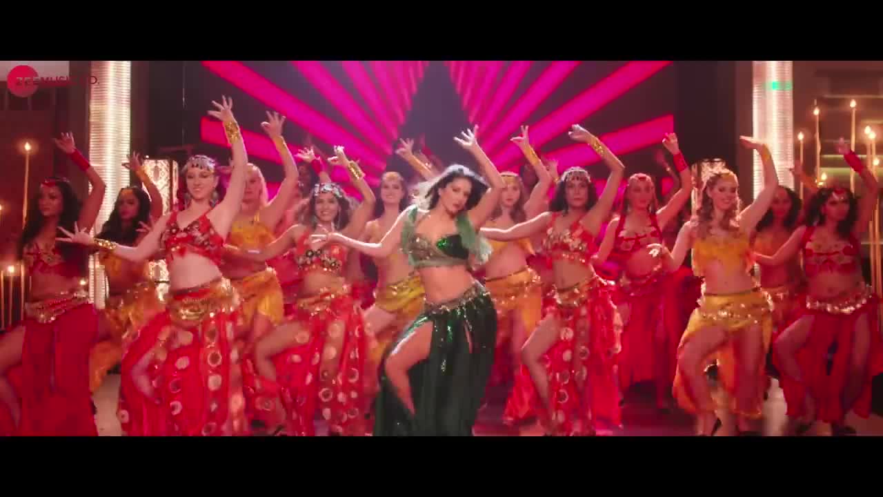 Cанни Леоне