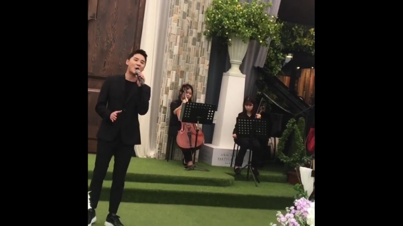 180506 Джунсу на свадьбе стилистки Cjes и JYJ