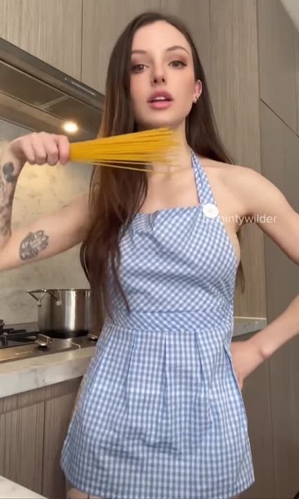 Dainty Wilder